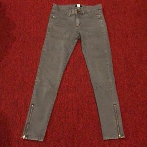 BDG  grey stretch skinny jeans